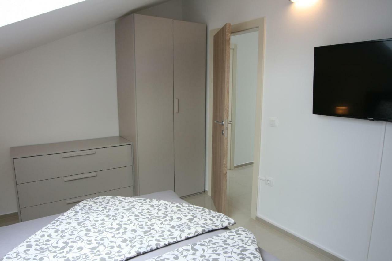 Penthouse No6 Apartment Медулин Екстериор снимка