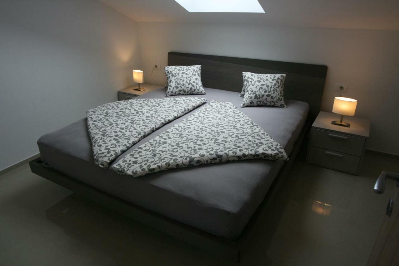 Penthouse No6 Apartment Медулин Екстериор снимка