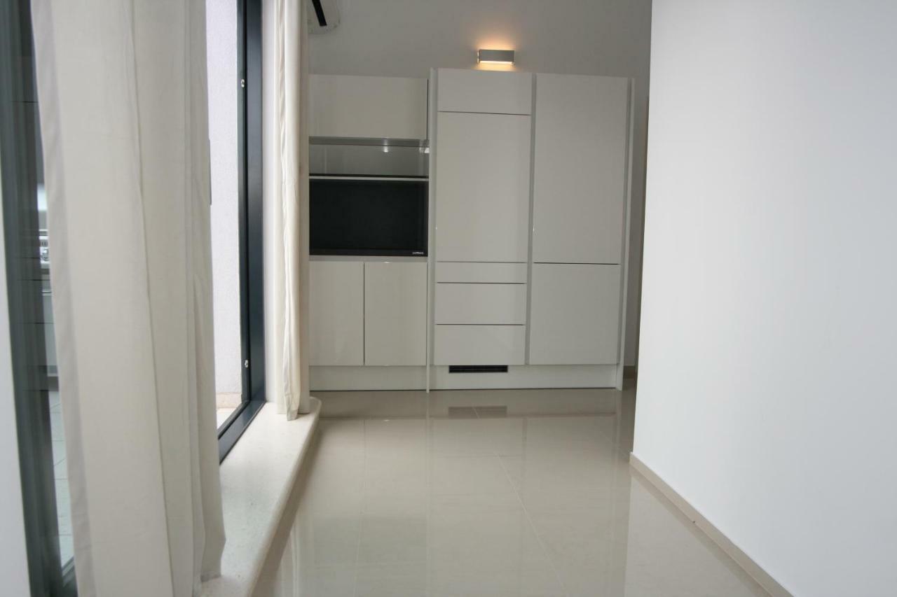 Penthouse No6 Apartment Медулин Екстериор снимка